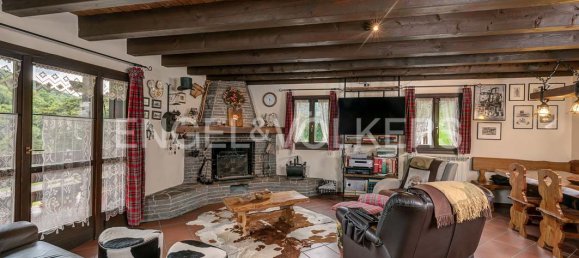 5 bedrooms House in Sormano, Italy No. 127846 3