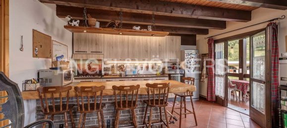 5 bedrooms House in Sormano, Italy No. 127846 21