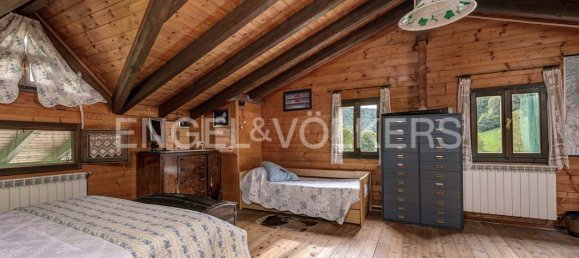 5 bedrooms House in Sormano, Italy No. 127846 12