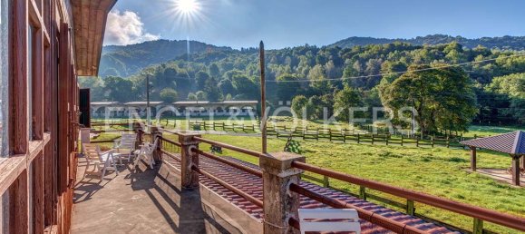 5 bedrooms House in Sormano, Italy No. 127846 17