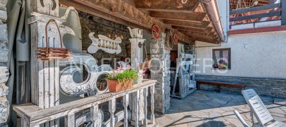 5 bedrooms House in Sormano, Italy No. 127846 22