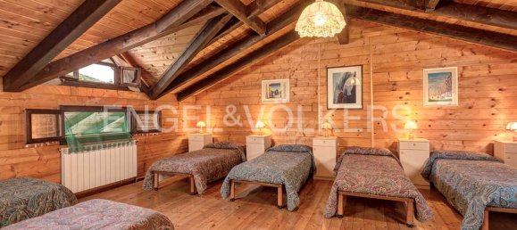 5 bedrooms House in Sormano, Italy No. 127846 16