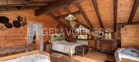 5 bedrooms House in Sormano, Italy No. 127846 11