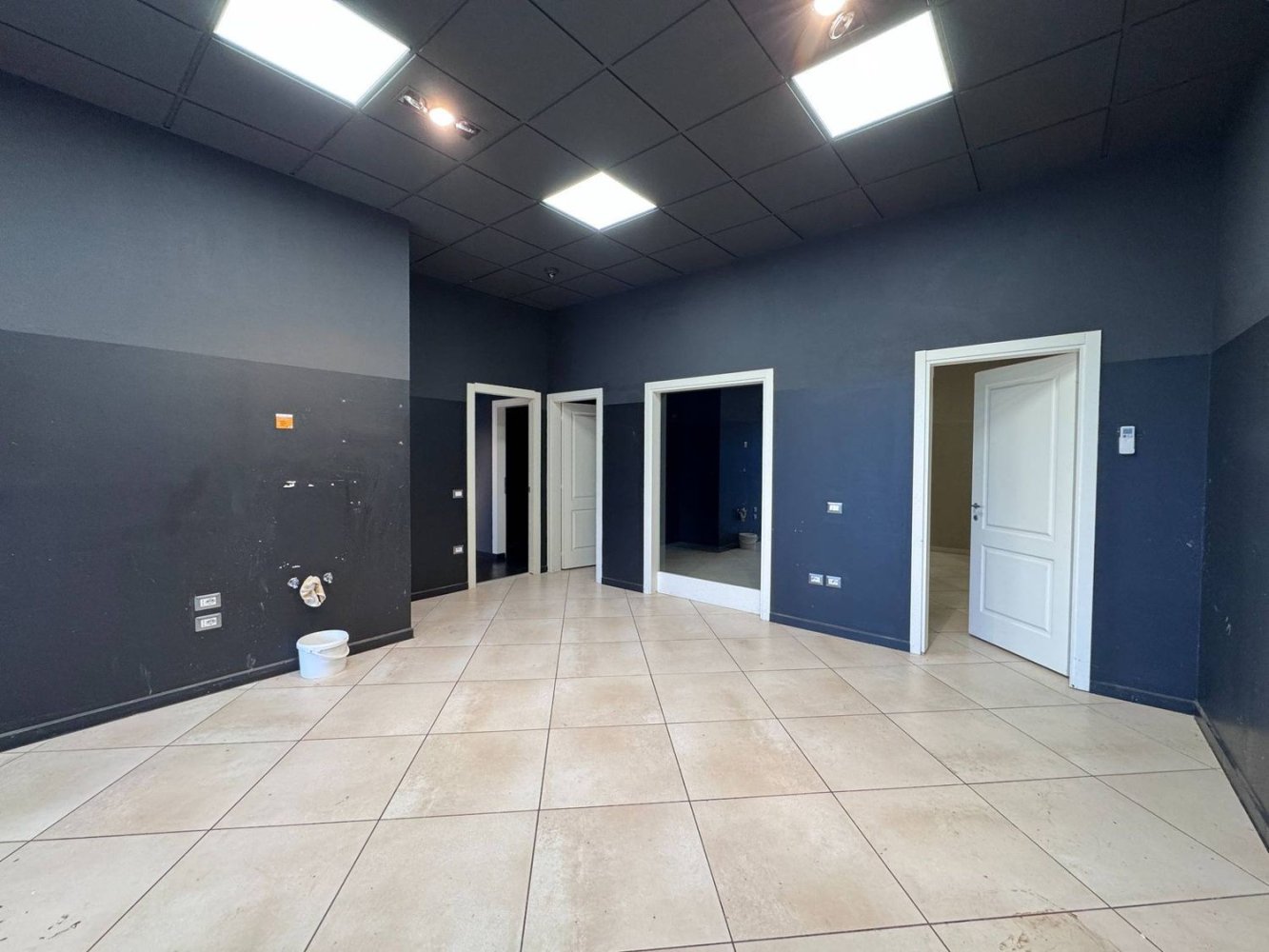 Gewerbliche Immobilie in Capannoli, Italy 180m², Nr. 328078