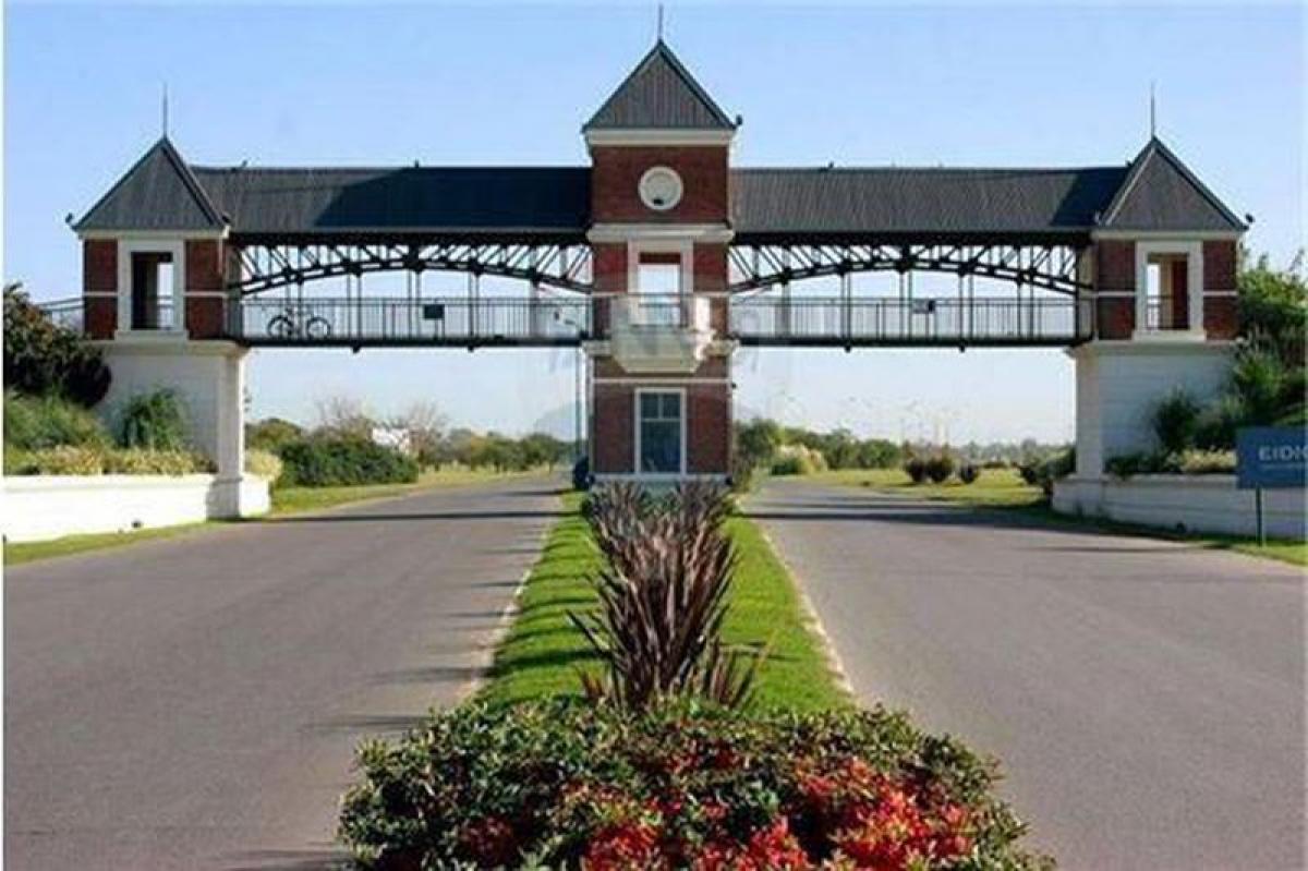  Land in Pilar, Argentina No. 110834