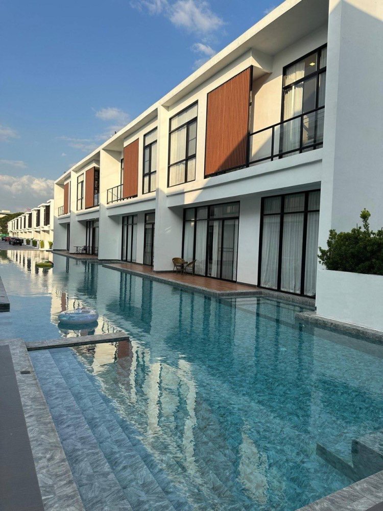 Vivenda T4 em Pattaya, Thailand N.º 146160