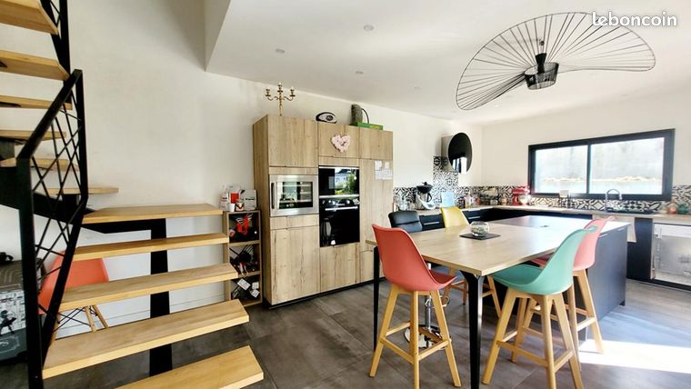 4 Schlafzimmer Haus in Plescop, France, Nr. 312650