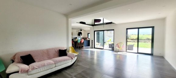 4 Schlafzimmer Haus in Plescop, France, Nr. 312650 5