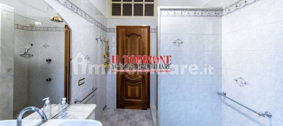 3 bedrooms Villa in Pescia, Italy No. 258901 17