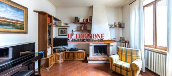 3 bedrooms Villa in Pescia, Italy No. 258901 2