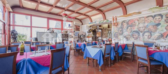 Коммерческая недвижимость с 4 комнатами в Венеция, Италия № 227172 9