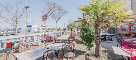 Коммерческая недвижимость с 4 комнатами в Венеция, Италия № 227172 10