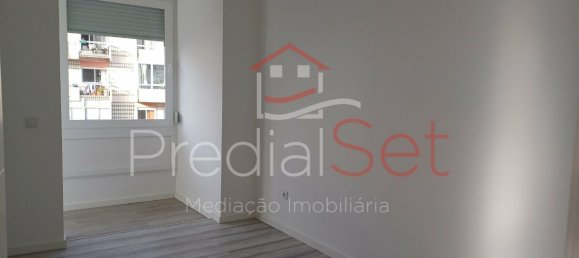 Квартира с 1 спальней в Лиссабон, Португалия № 155267 27