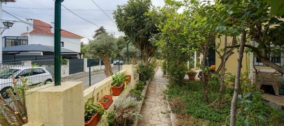 3 bedrooms House in Lisbon, Portugal No. 68939 3