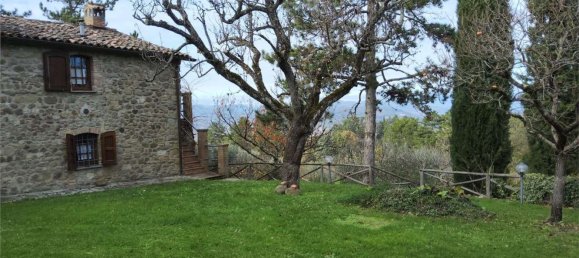 11 rooms House in Umbertide, Italy No. 22578 3