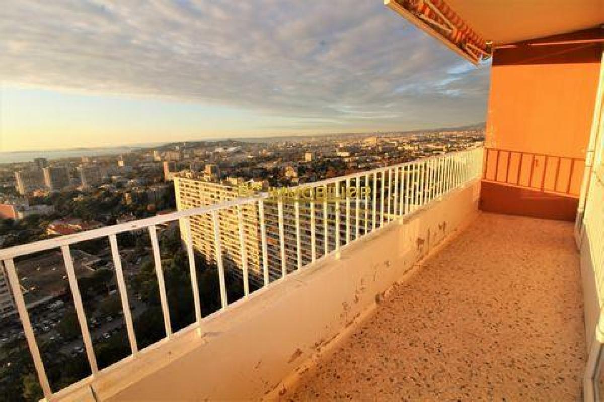 Кондоминиум  с 3 спальнями в Марсель, Франция № 14157