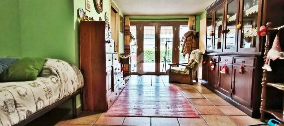 8 rooms House in Gualdo Tadino, Italy No. 79744 27