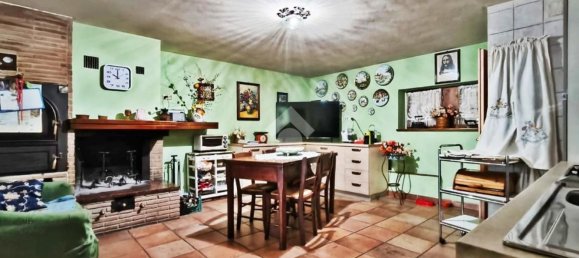 8 rooms House in Gualdo Tadino, Italy No. 79744 22
