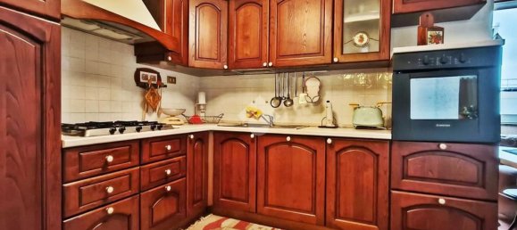 8 rooms House in Gualdo Tadino, Italy No. 79744 12
