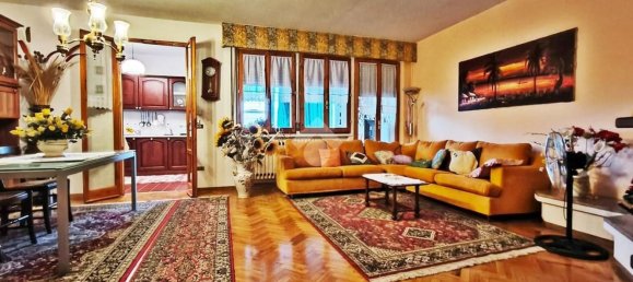 8 rooms House in Gualdo Tadino, Italy No. 79744 9