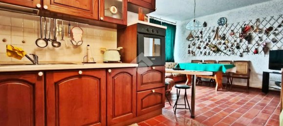 8 rooms House in Gualdo Tadino, Italy No. 79744 11
