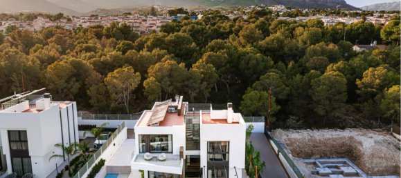 4 bedrooms House in La Nucia, Spain No. 286179 4