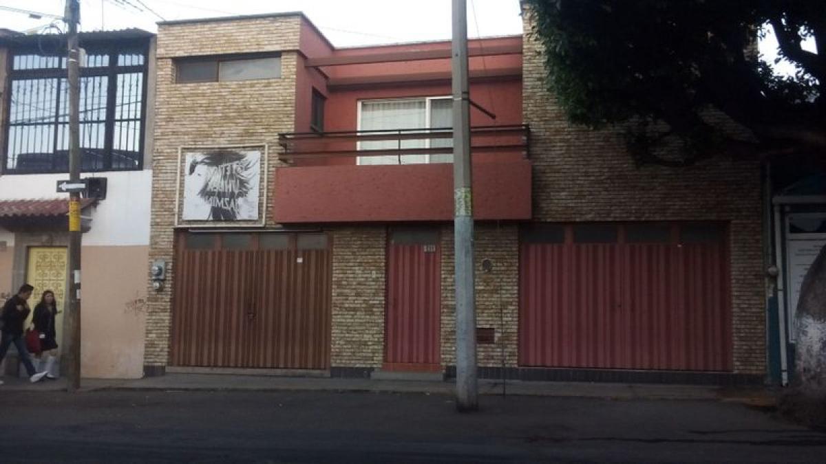 580m² Building in Queretaro, Mexico No. 200436