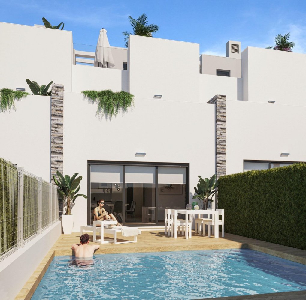 3 bedrooms Townhouse in Torrevieja, Spain No. 7002