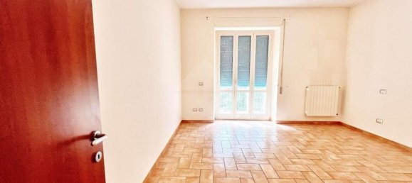 Квартира с 5 комнатами в Монтефьясконе, Италия № 303407 7