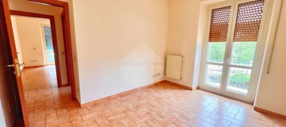 Квартира с 5 комнатами в Монтефьясконе, Италия № 303407 8