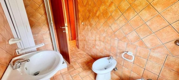 Квартира с 5 комнатами в Монтефьясконе, Италия № 303407 10