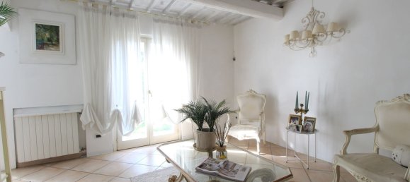 4 bedrooms House in Fucecchio, Italy No. 319691 2