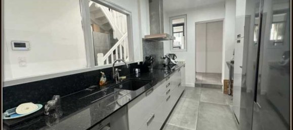 Villa de 5 dormitorios en Pau, France No. 352197 5