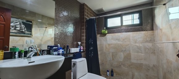Moradia T3 em Pattaya, Thailand N.º 69942 11