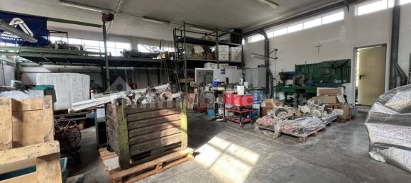 Almacén de 2 habitaciónes en Arzignano, Italy No. 364478 4