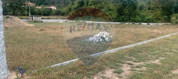 9 bedrooms House in Guimaraes, Portugal No. 36587 3