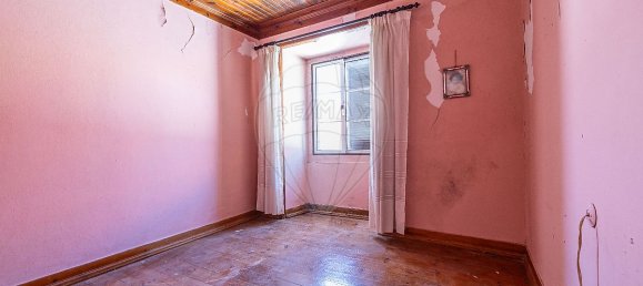 2 bedrooms House in Batalha, Portugal No. 30004 3