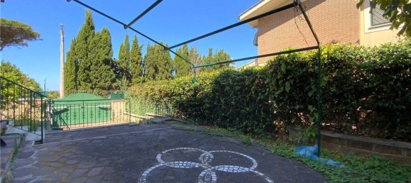 3 Schlafzimmer Villa in Anzio, Italy, Nr. 282261 4