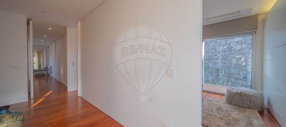 3 bedrooms House in Felgueiras, Portugal No. 18372 16