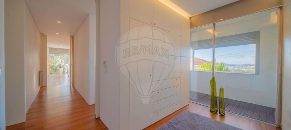 3 bedrooms House in Felgueiras, Portugal No. 18372 34