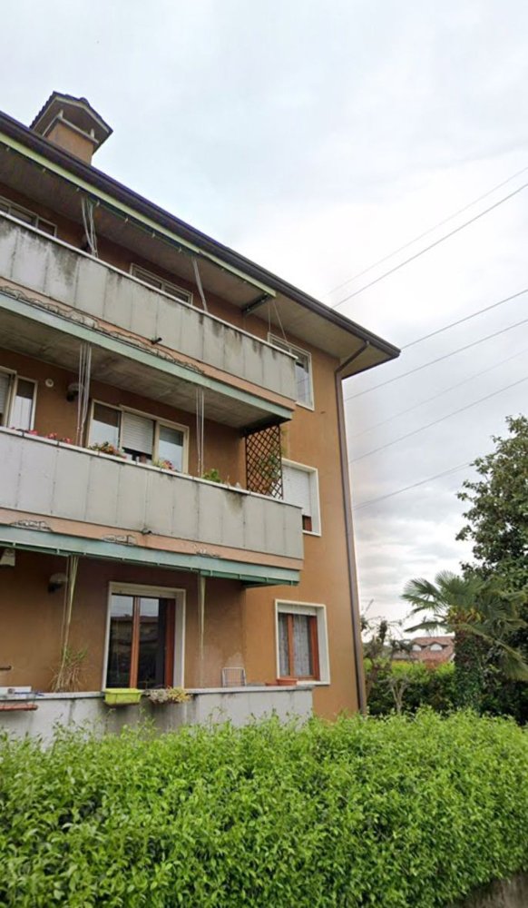 4 bedrooms Apartment in Padua, Italy No. 336396