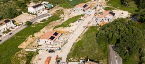 Квартира с 6 комнатами в Сироло, Италия № 5635 15