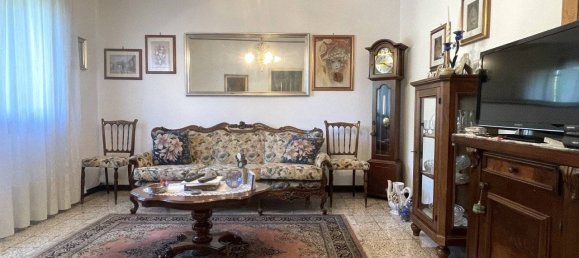 2 bedrooms House in Piove di Sacco, Italy No. 291640 6