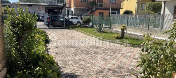 2 bedrooms House in Piove di Sacco, Italy No. 291640 3