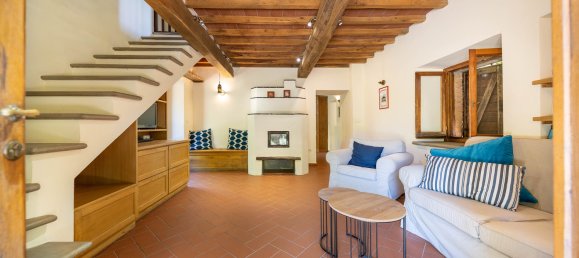 4 bedrooms House in Erbé, Italy No. 131364 19