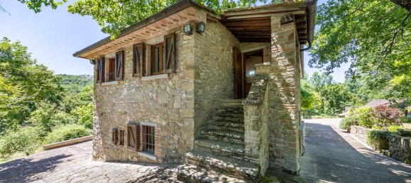 4 bedrooms House in Erbé, Italy No. 131364 26