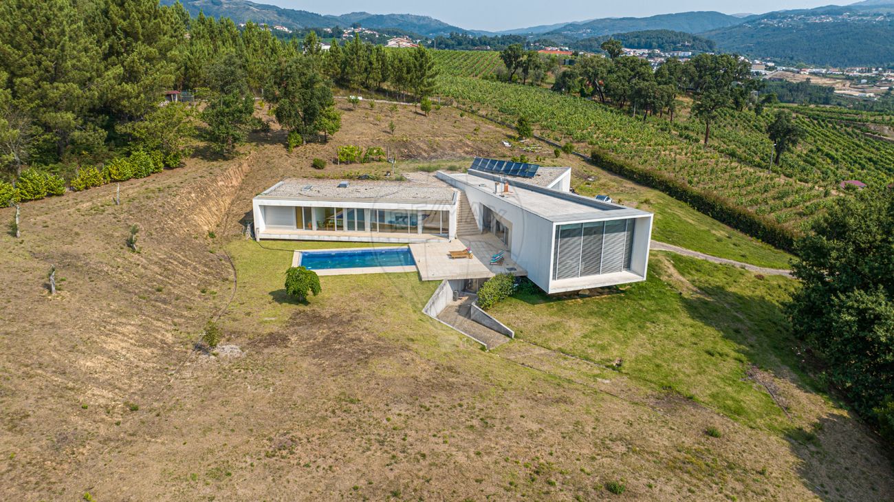 4 bedrooms House in Cabeceiras de Basto, Portugal No. 40025