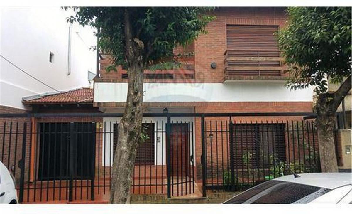 2 bedrooms House in Vicente Lopez, Argentina No. 17209
