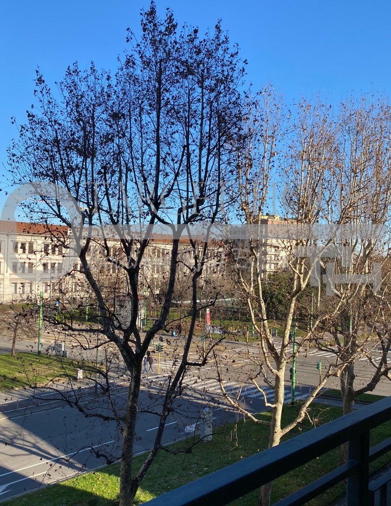 2 bedrooms Apartment in Milan, Italy No. 243383