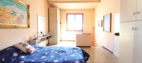 5-salle Maison à Lamporecchio, Italy No. 290519 22